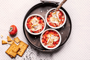 Erdbeertörtchen mit Camembert